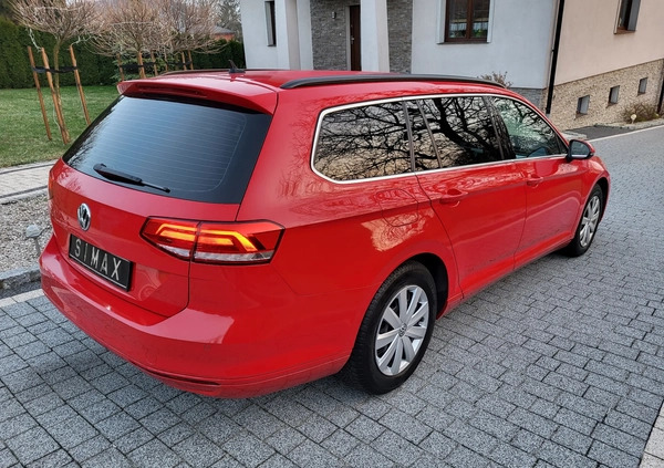 Volkswagen Passat cena 56600 przebieg: 151000, rok produkcji 2018 z Jordanów małe 326